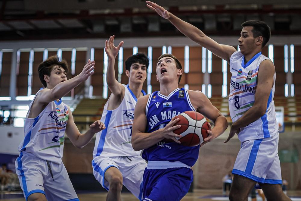 Basketbolçularımız Avropa çempionatının yarımfinalında